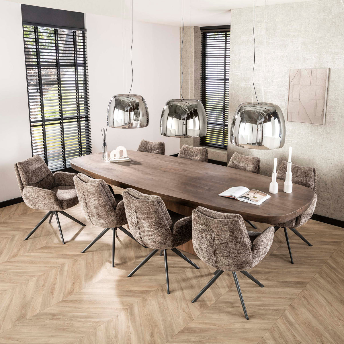 Spisebord Verdi dansk oval 300cm / Massiv brun akacie