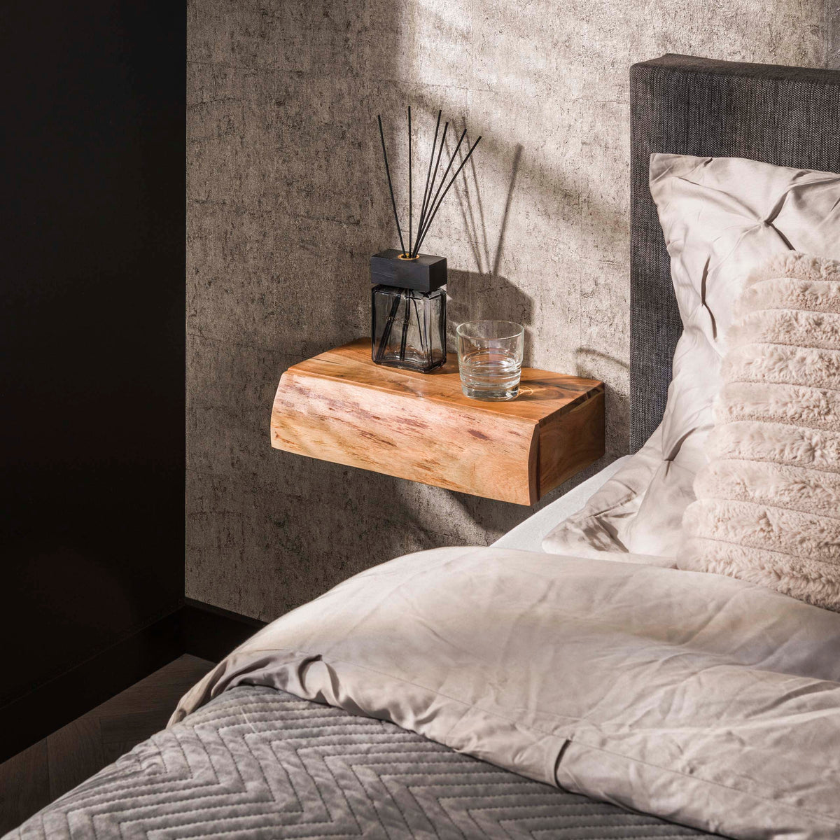 Twigg L bedside tables with 1 drawer, set of 2 / Solid acacia