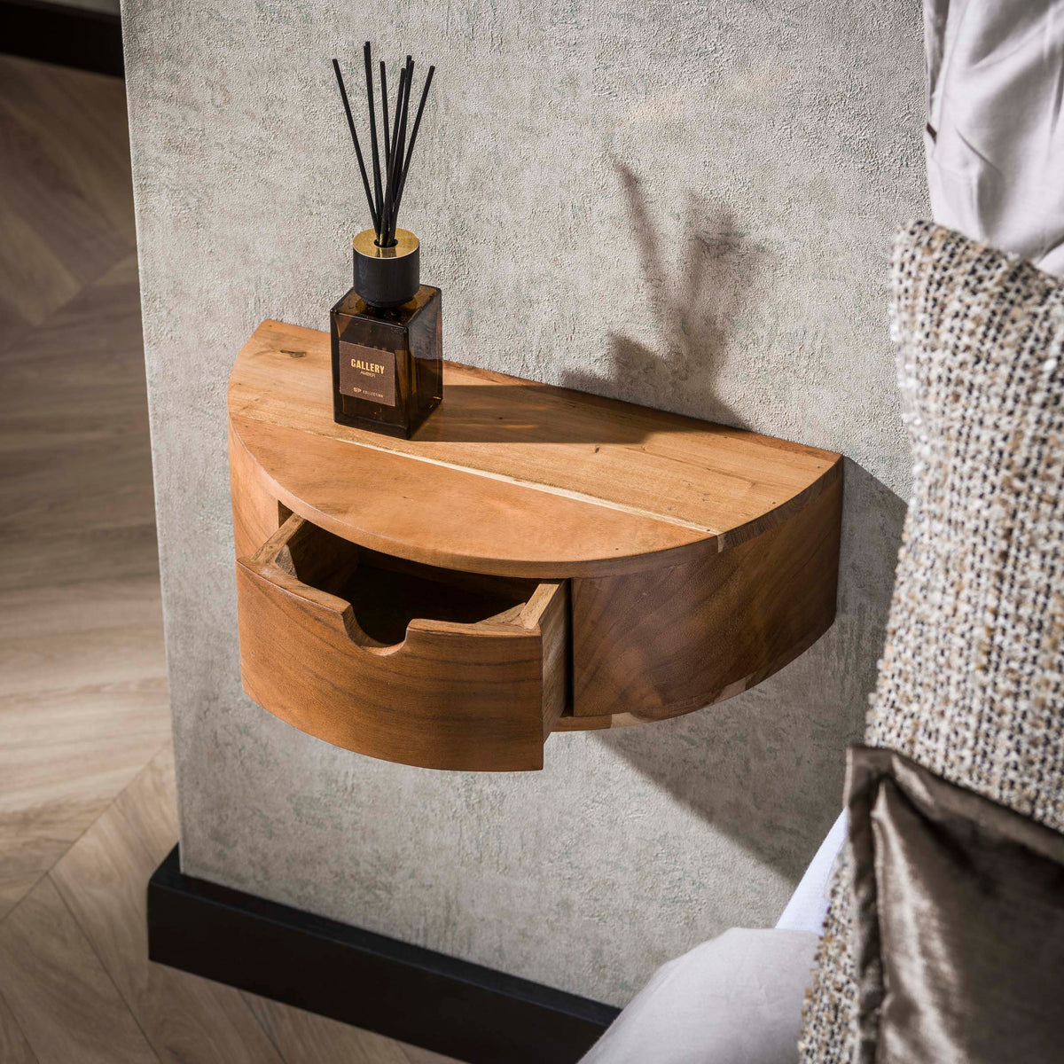 Arc floating bedside table 1 drawer / Solid acacia
