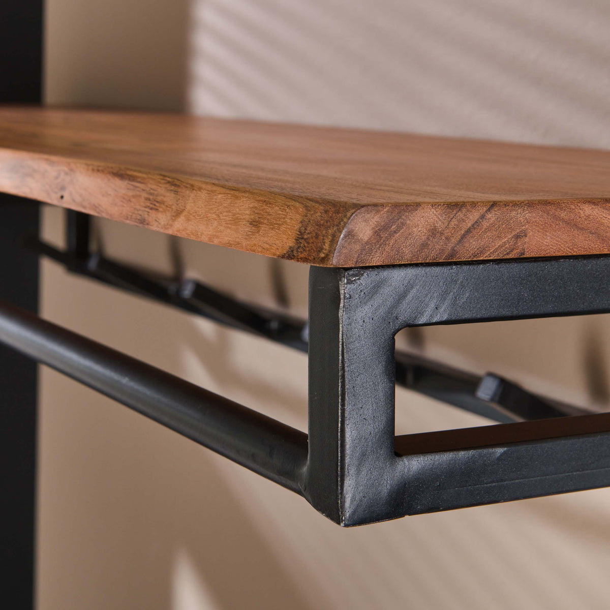 Garderobenständer Porta mit Stange und Hutablage, 6 Haken / Massives Akazienholz