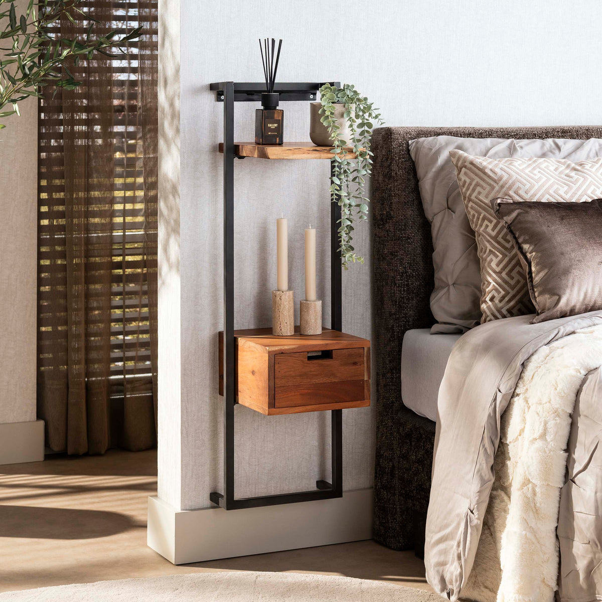 Flow Solid XS bedside table 1 drawer / Solid acacia
