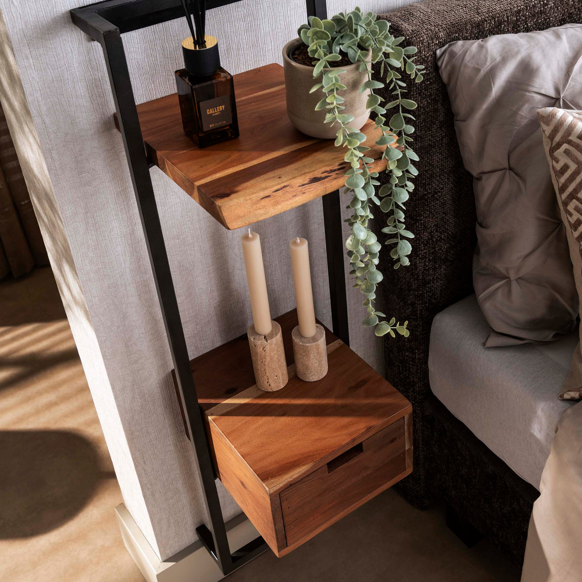 Flow Solid XS bedside table 1 drawer / Solid acacia