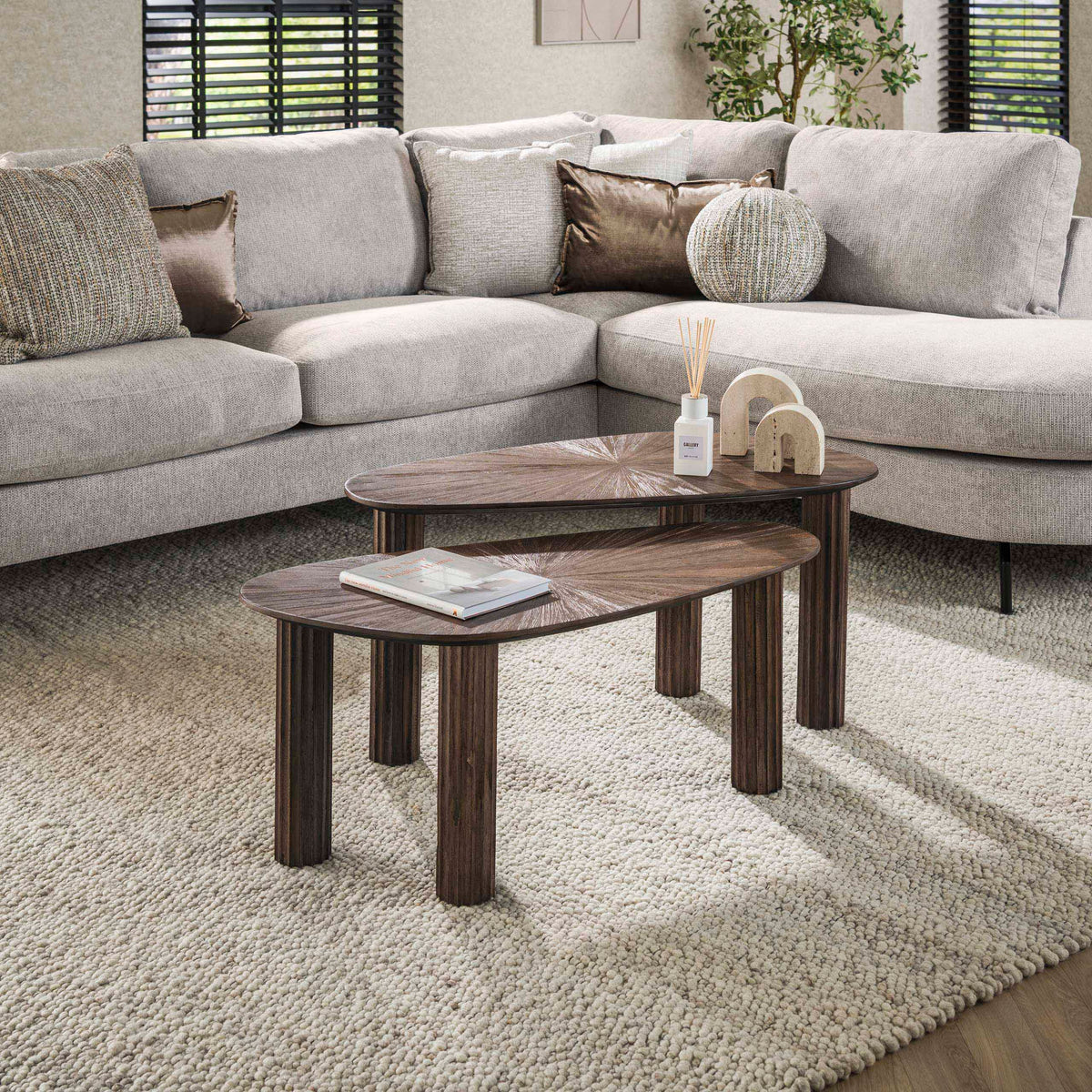 Soffbord Amara Teak organiskt set med 2 / Massiv teak espresso