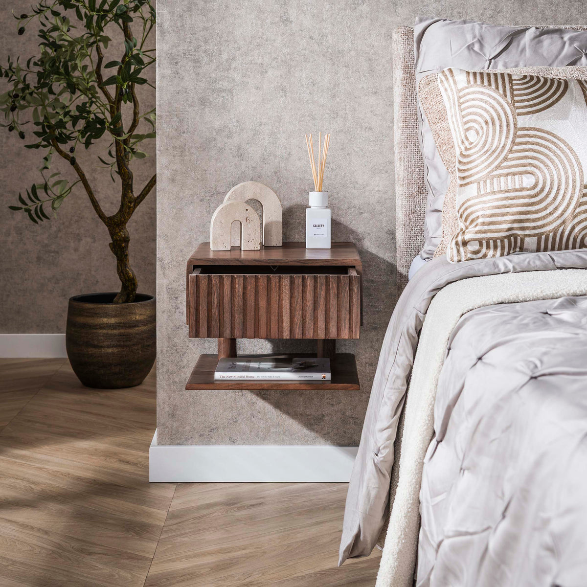 Linea Shelve floating bedside table, 1 drawer / Solid acacia, brown