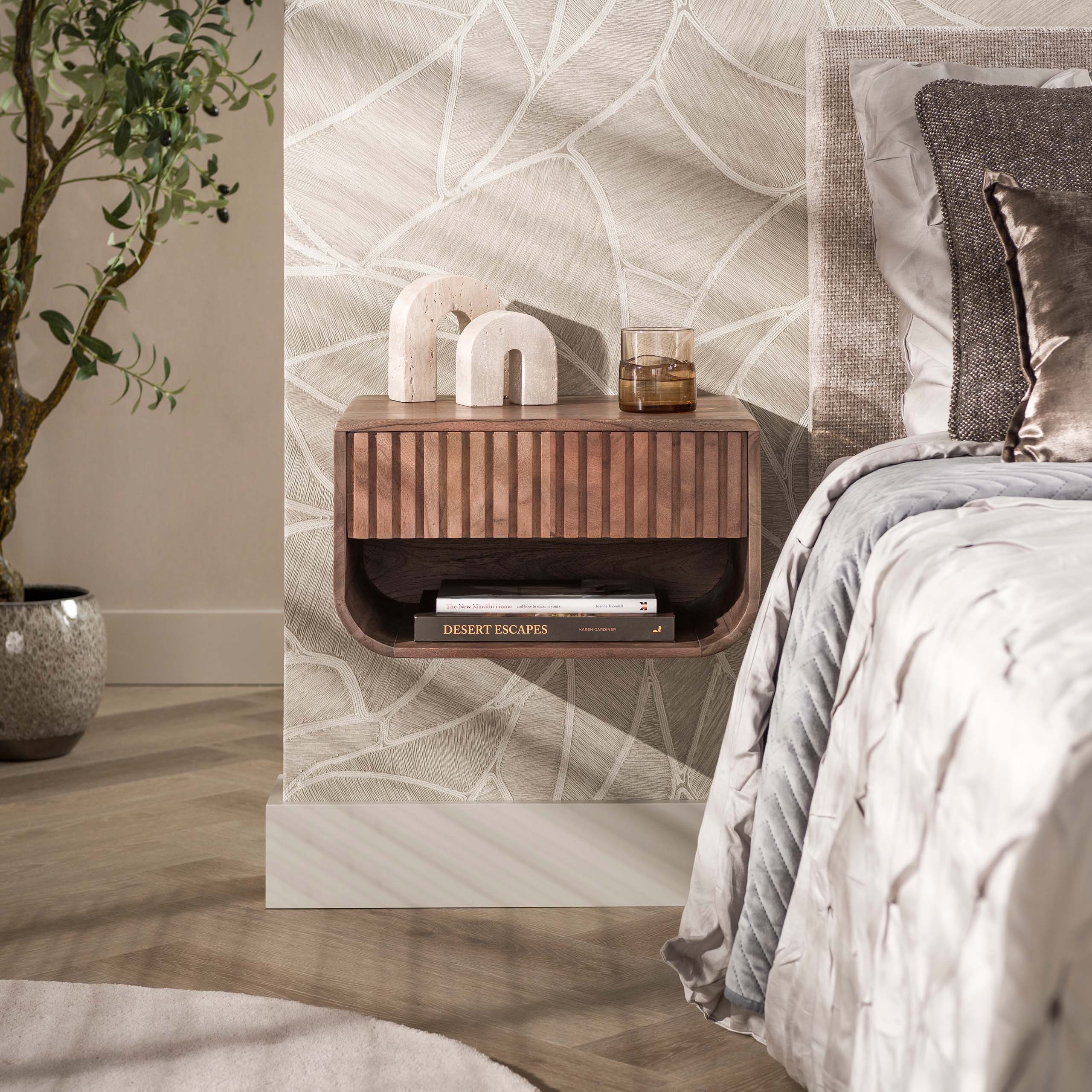 Nachttisch Linea Rounded, schwebend, Akazienholz braun – Mioni