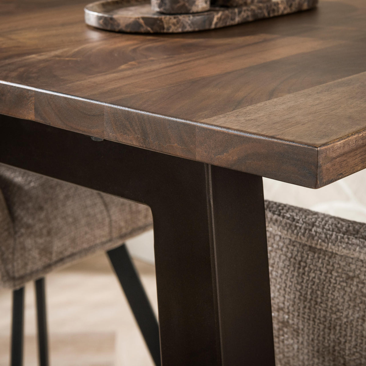 Barbord Slate Pure 147cm / Massiv akacie brun