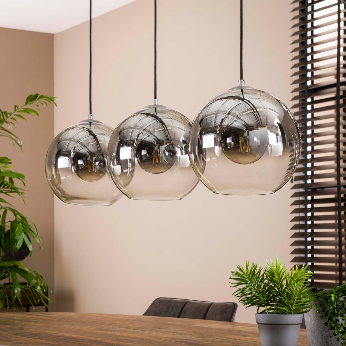 Sphere pendant light, 3-light / Antique silver