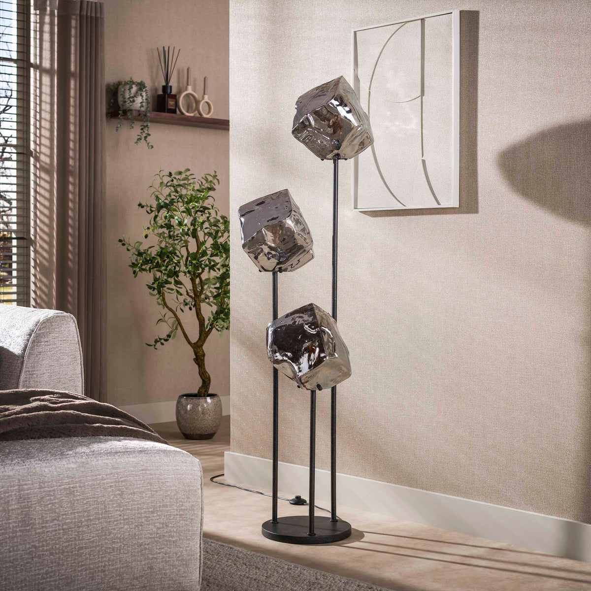 Lámpara de pie Ice escalonada de 3 luces / cristal cromado