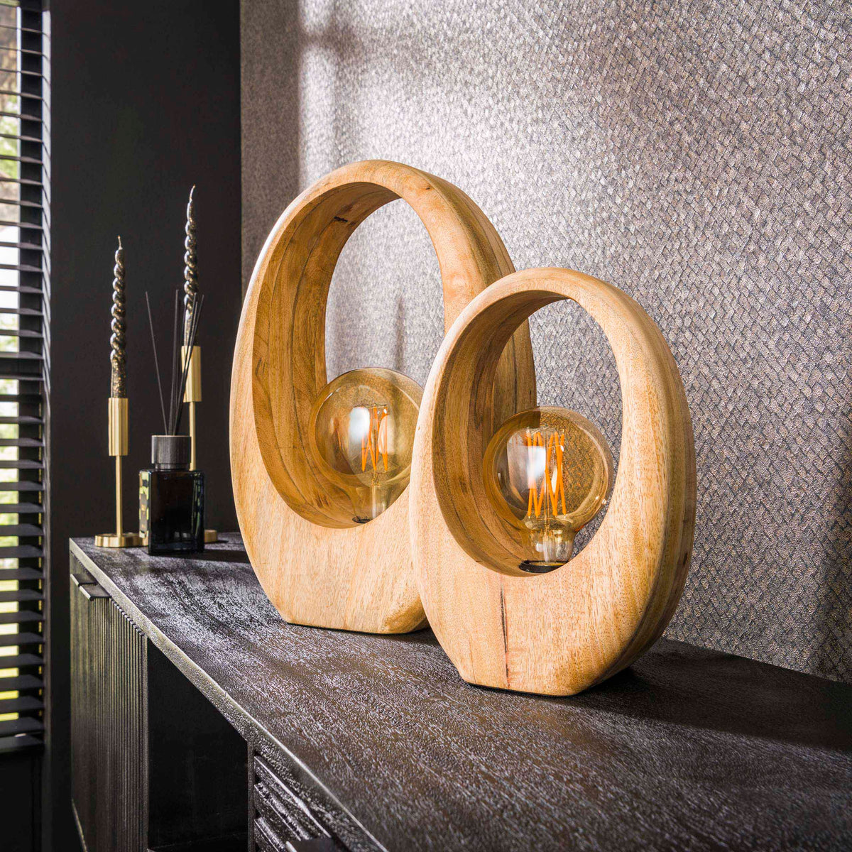 Lampada da tavolo Loop Wood a 1 luce / mango massiccio