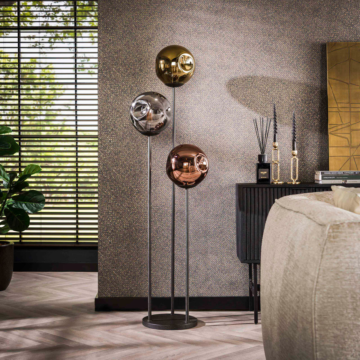 Lumina tiered floor lamp, 3 lights / Arctic black