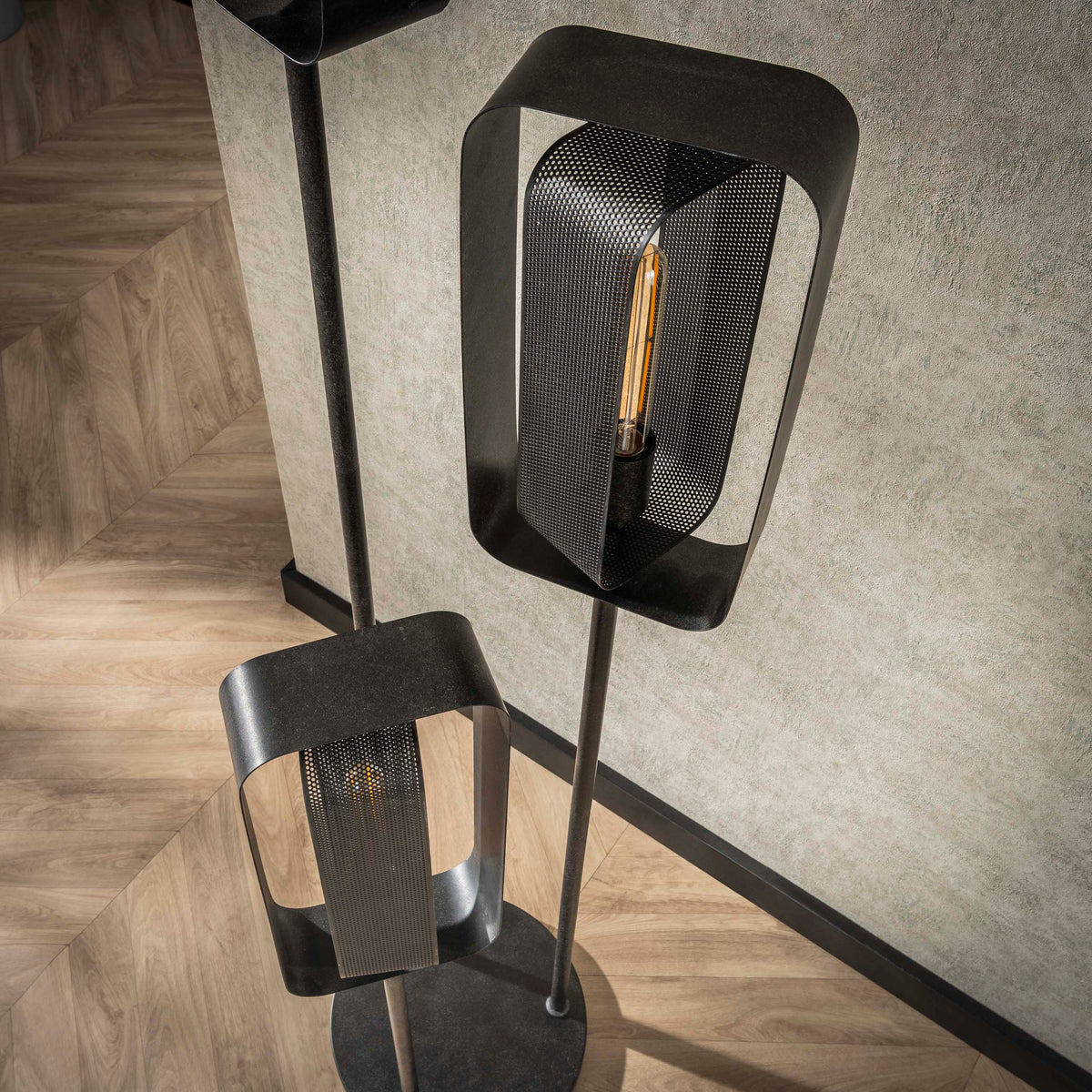 Gabbia Rotate tiered floor lamp, 3 lights / Arctic black