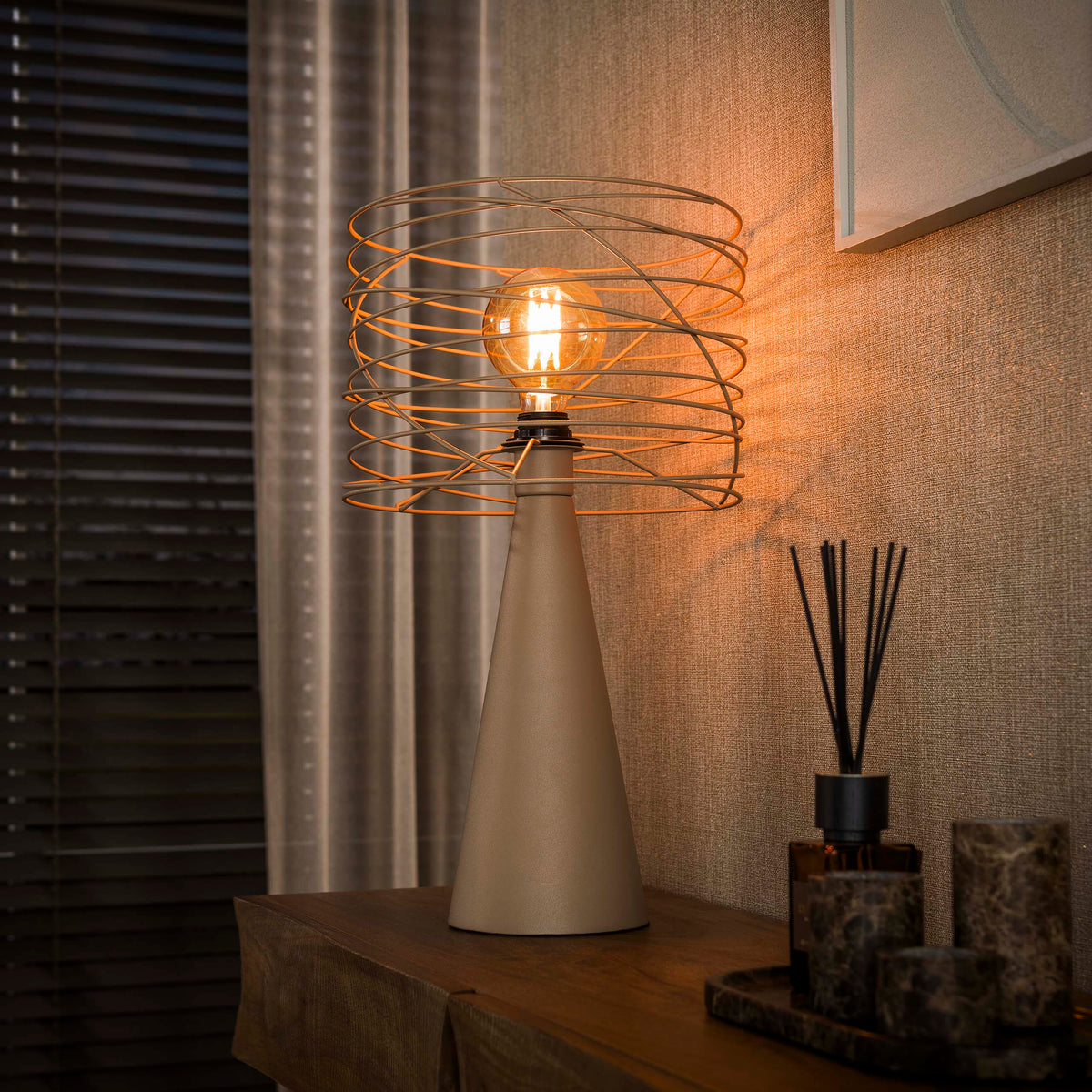 Swirl table lamp 1-light / Beige