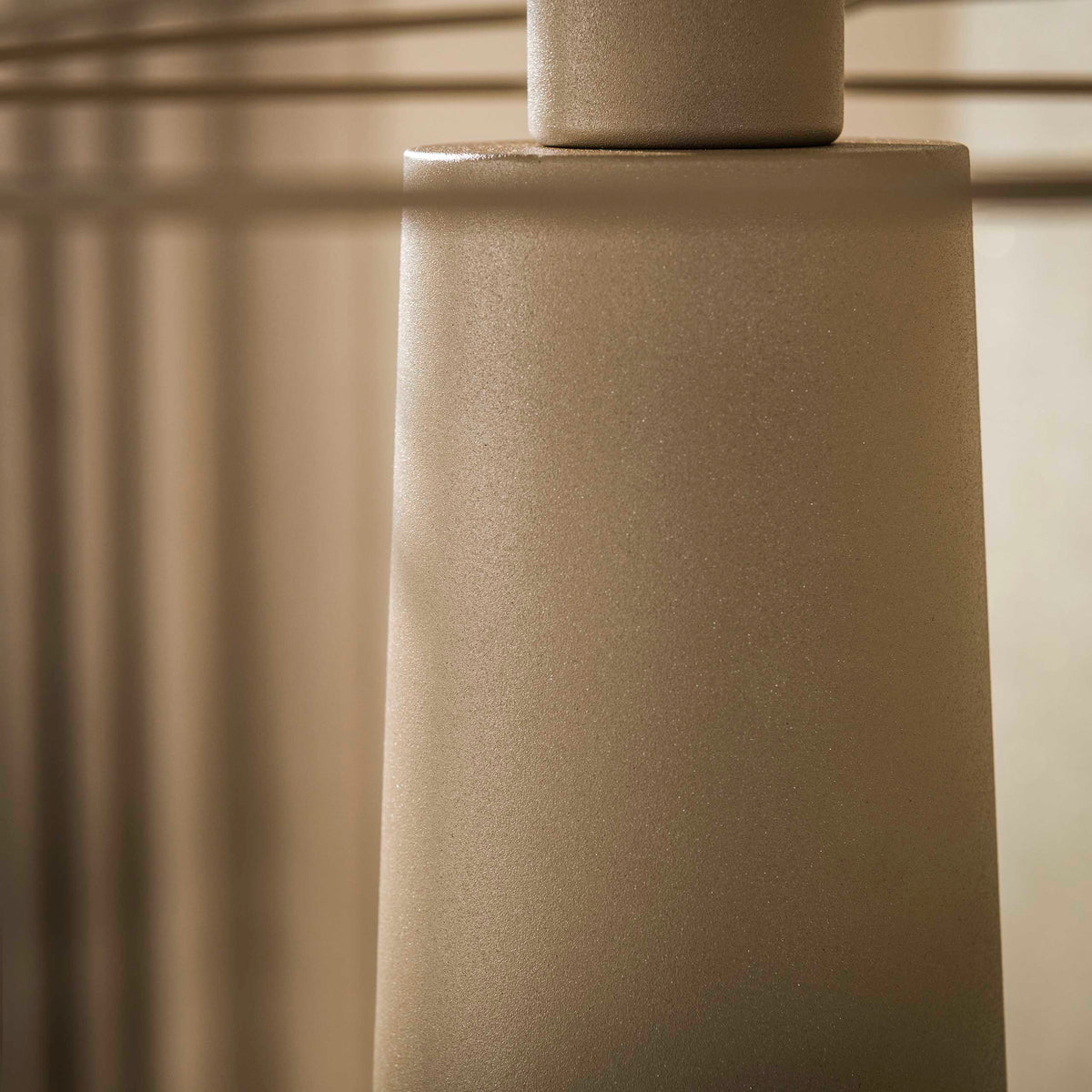 Lattiavalaisin Swirl 1-osainen / Beige