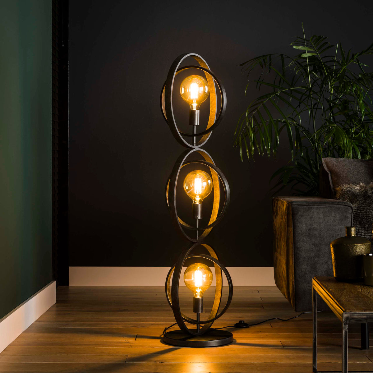 Gulvlampe Twist med 3 lys / koksgrå