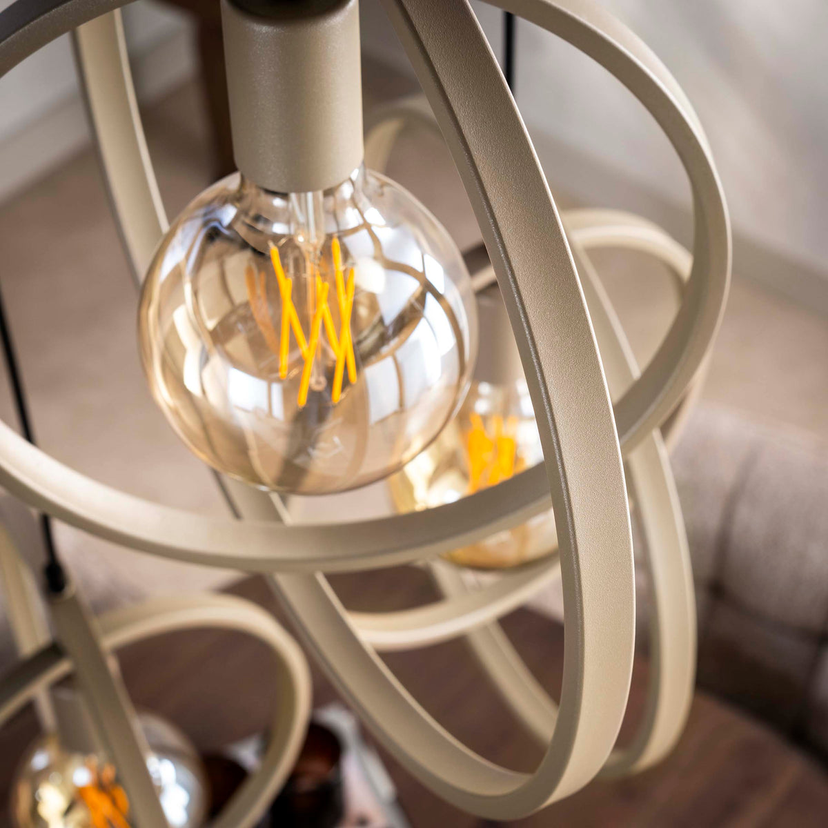 Pendelleuchte Twist, gestuft, 3-flammig / Beige