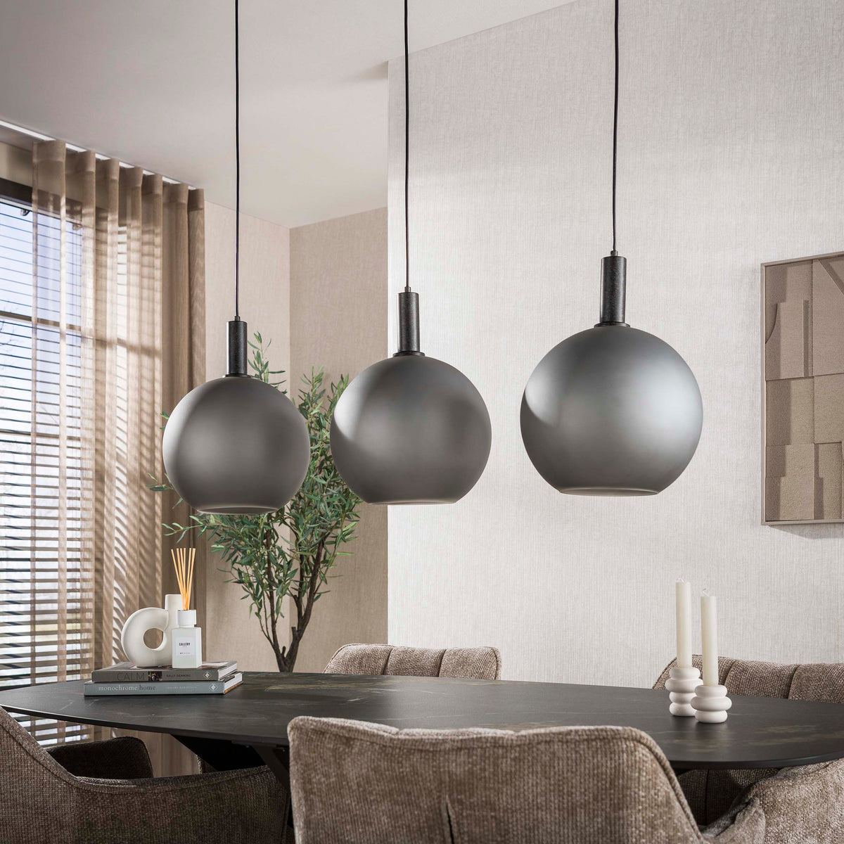 Pendellampe Tundra Frosted med 3 lyskilder / Frosted grå